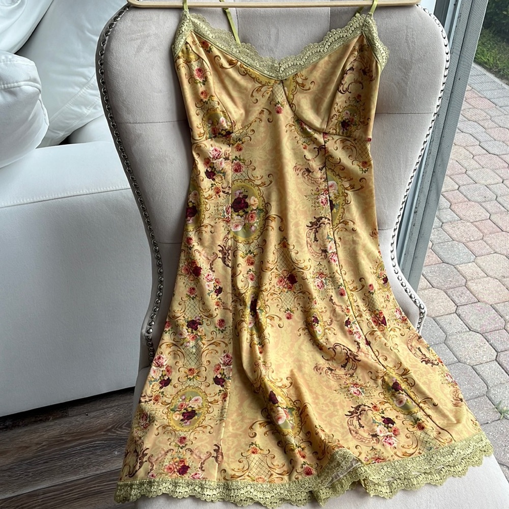 Michal Negrin boutique collection. Never worn. Adorned with swarovski crystals.